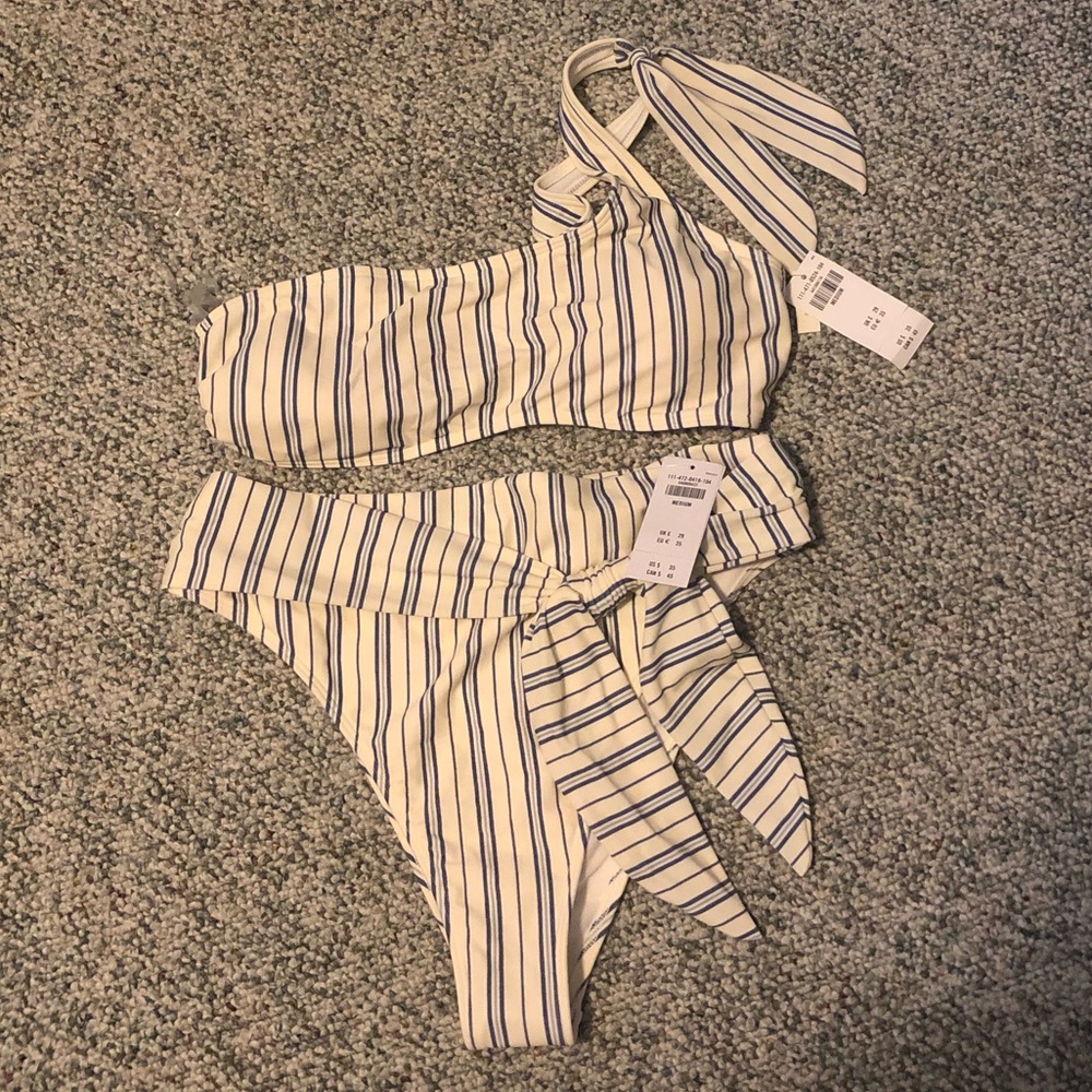 Abercrombie bathing suit